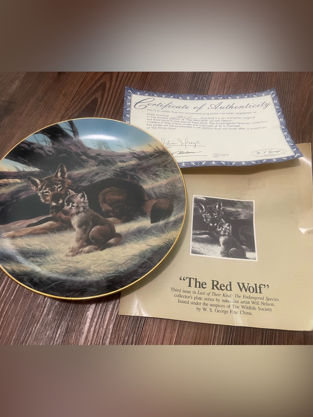 Vintage Decorative “The Red Wolf” Collector Plate!New